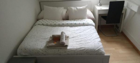 kleines ruhiges Dachzimmer